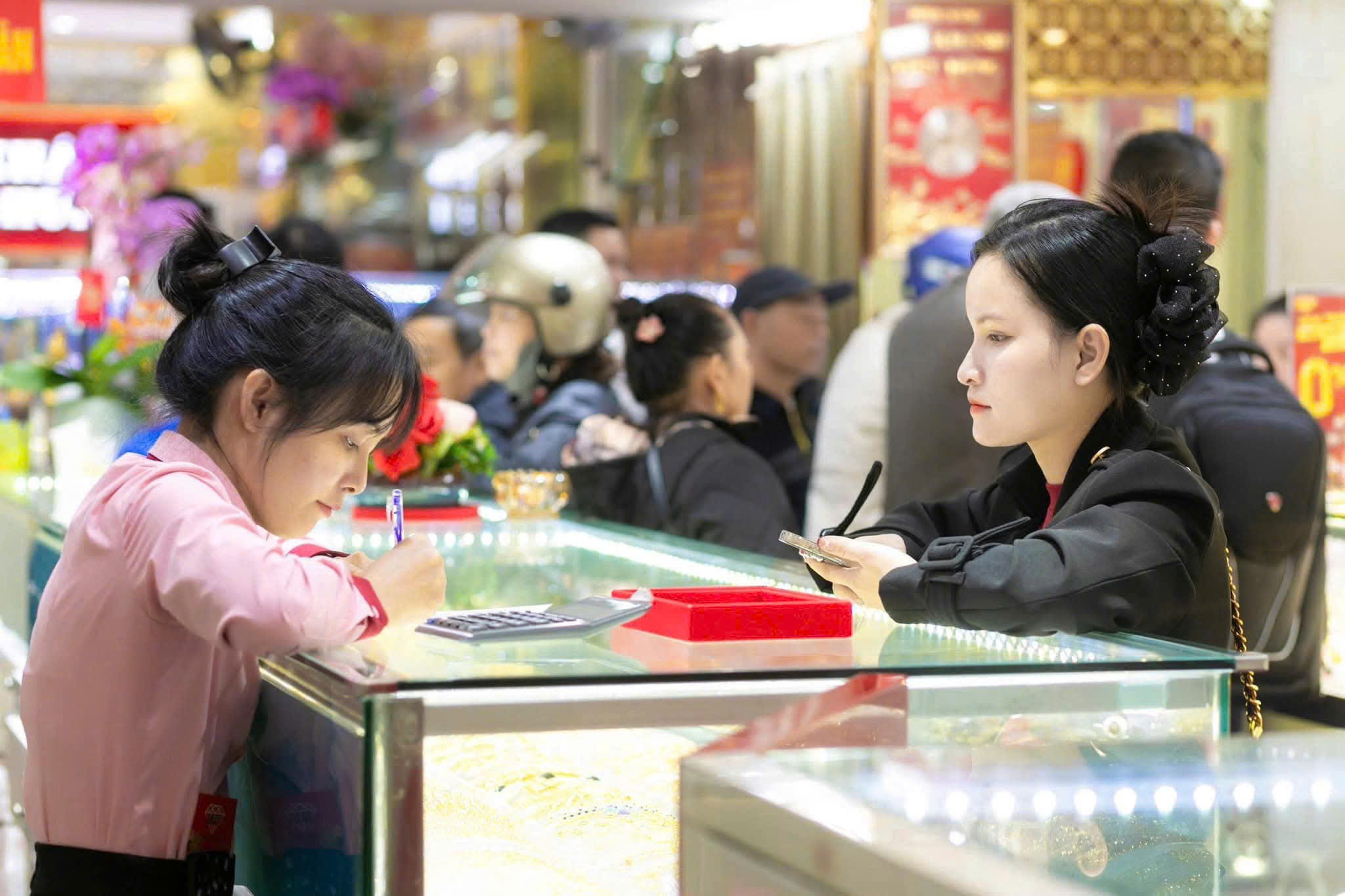 Nhu cầu mua bán vàng tại Đà Nẵng