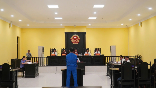 Giả gái trên Zalo lừa gần 6 tỷ của doanh nhân tại Cà Mau, người đàn ông lĩnh án 18 năm tù Giả gái trên Zalo lừa gần 6 tỷ của doanh nhân tại Cà Mau, người đàn ông lĩnh án 18 năm tù