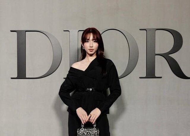 Hình ảnh Thuỳ Tiên xuất hiện tại shoư diễn của Dior vào đầu tháng 3 năm nay Hình ảnh Thuỳ Tiên xuất hiện tại shoư diễn của Dior vào đầu tháng 3 năm nay