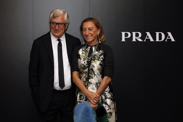 Miuccia Prada và chồng Patrizio Bertelli Miuccia Prada và chồng Patrizio Bertelli