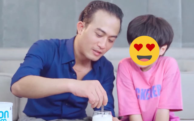 Trong video quảng cáo sữa Cilonmum Colos IQ Grow 24h, Doãn Quốc Đam chia sẻ anh đã cho con uống và thấy được hiệu quả rõ rệt của sản phẩm này. Trong video quảng cáo sữa Cilonmum Colos IQ Grow 24h, Doãn Quốc Đam chia sẻ anh đã cho con uống và thấy được hiệu quả rõ rệt của sản phẩm này.