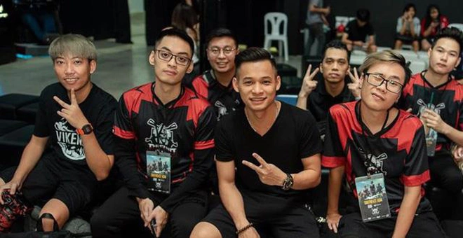 Độ Mixi Và Sự Gắn Bó Với Cộng Đồng Bộ Tộc MixiGaming Độ Mixi Và Sự Gắn Bó Với Cộng Đồng Bộ Tộc MixiGaming
